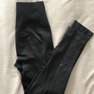 LuluLemon Flow & Go Crop